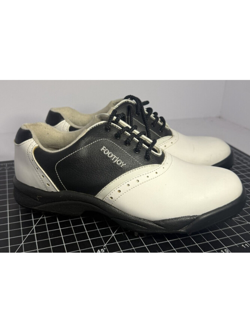 FootJoy Womens Golf Shoes Size 7.5 Oxford Two Tone Black White Spikes Lace Up